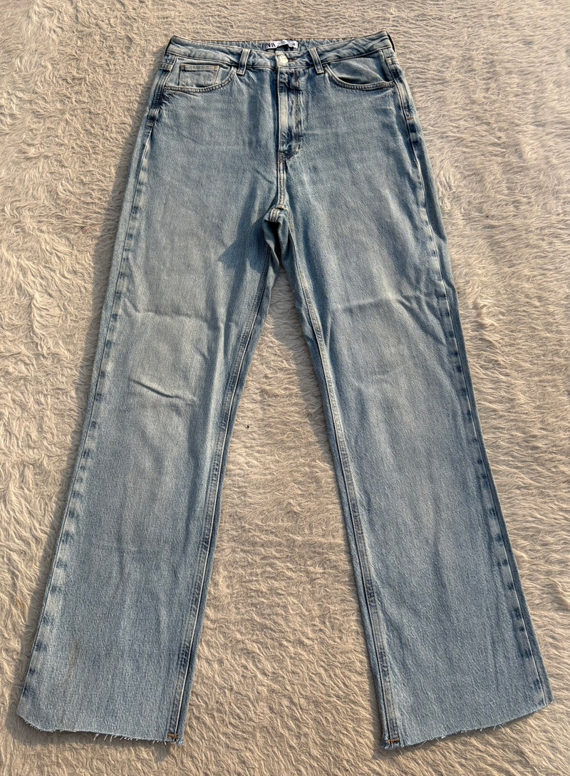 High waisted denim jeans by ZARA 36