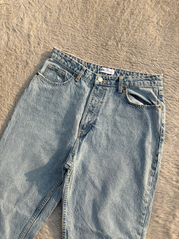 High waisted denim jeans by ZARA 31 W-32/34