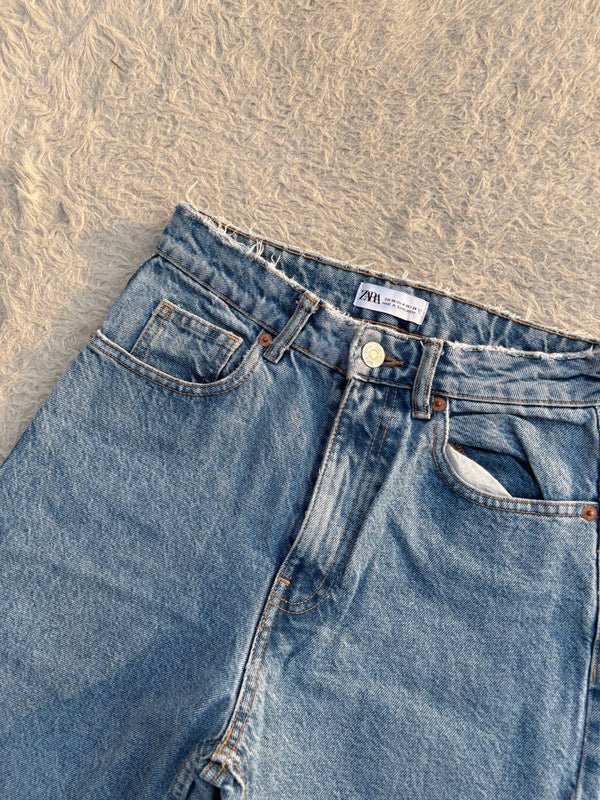 High waisted denim jeans by ZARA 03