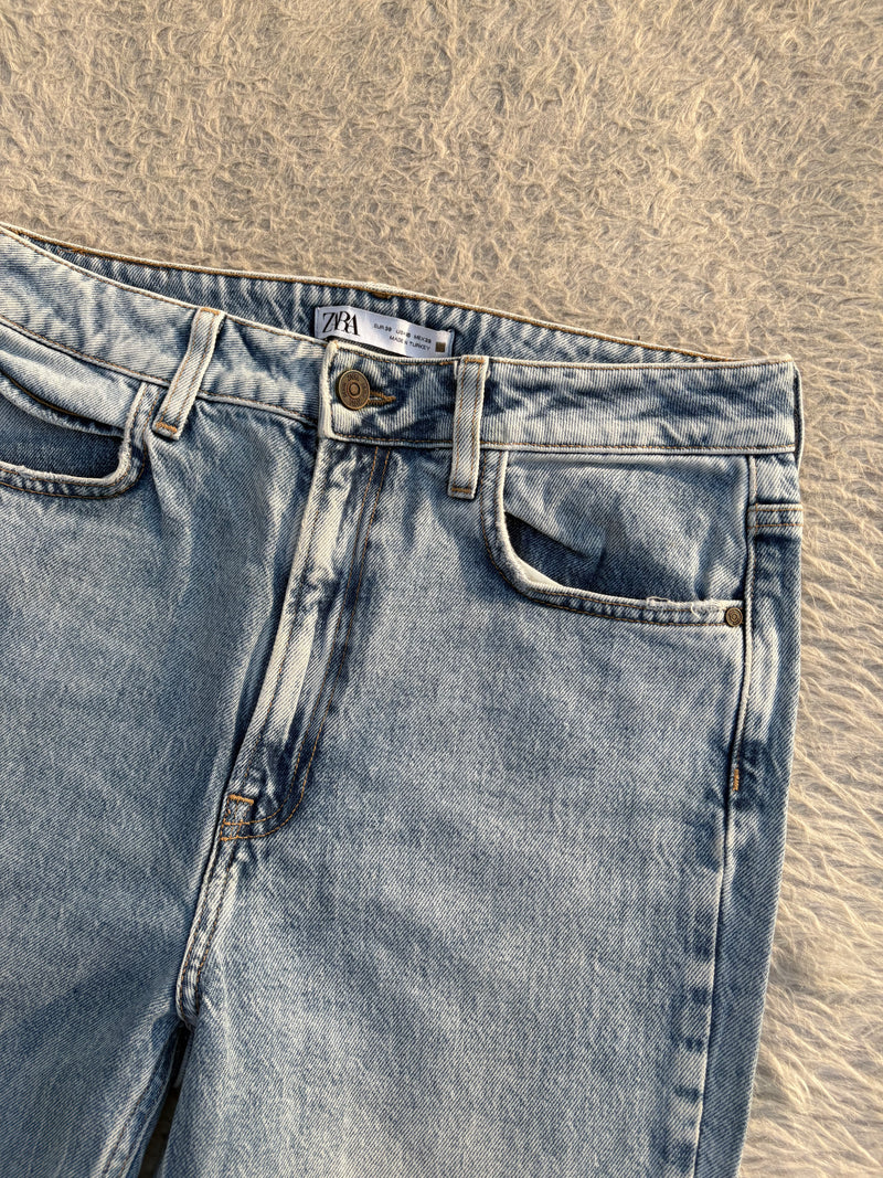 High waisted denim jeans by ZARA 25 W-30