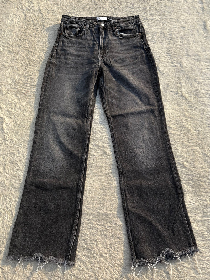 High waisted denim jeans by ZARA 33 W-34