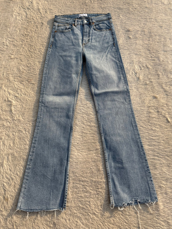 High waisted denim jeans by ZARA 28 W-28