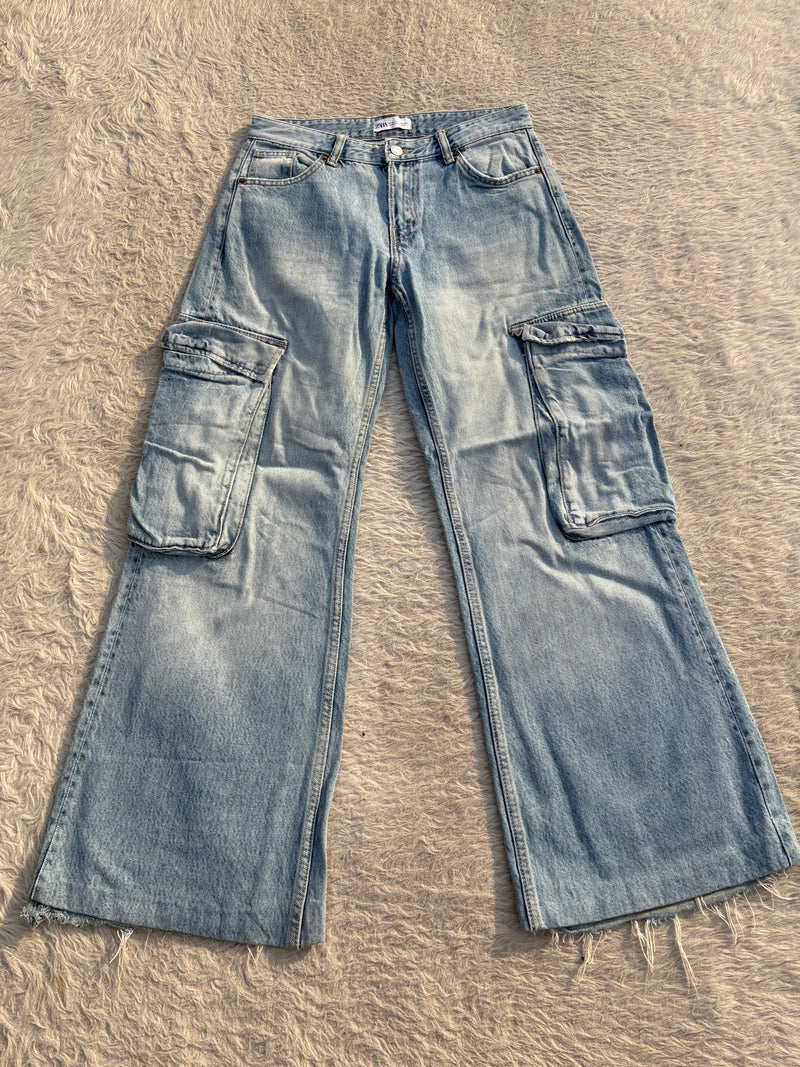 High waisted denim jeans by ZARA 35 W-32