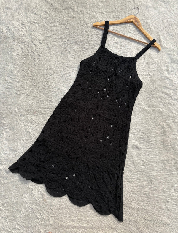 Black crochet dress S-M