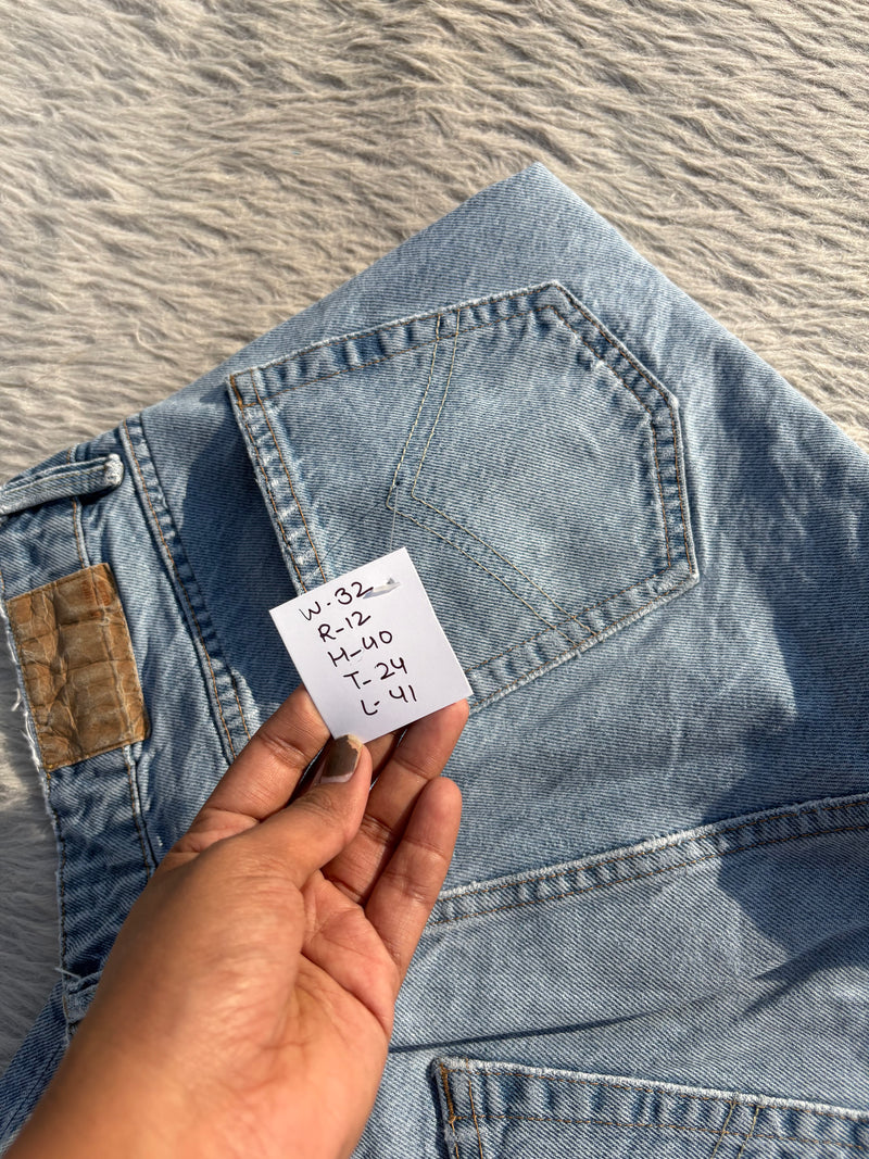 High waisted denim jeans By Mango W-32